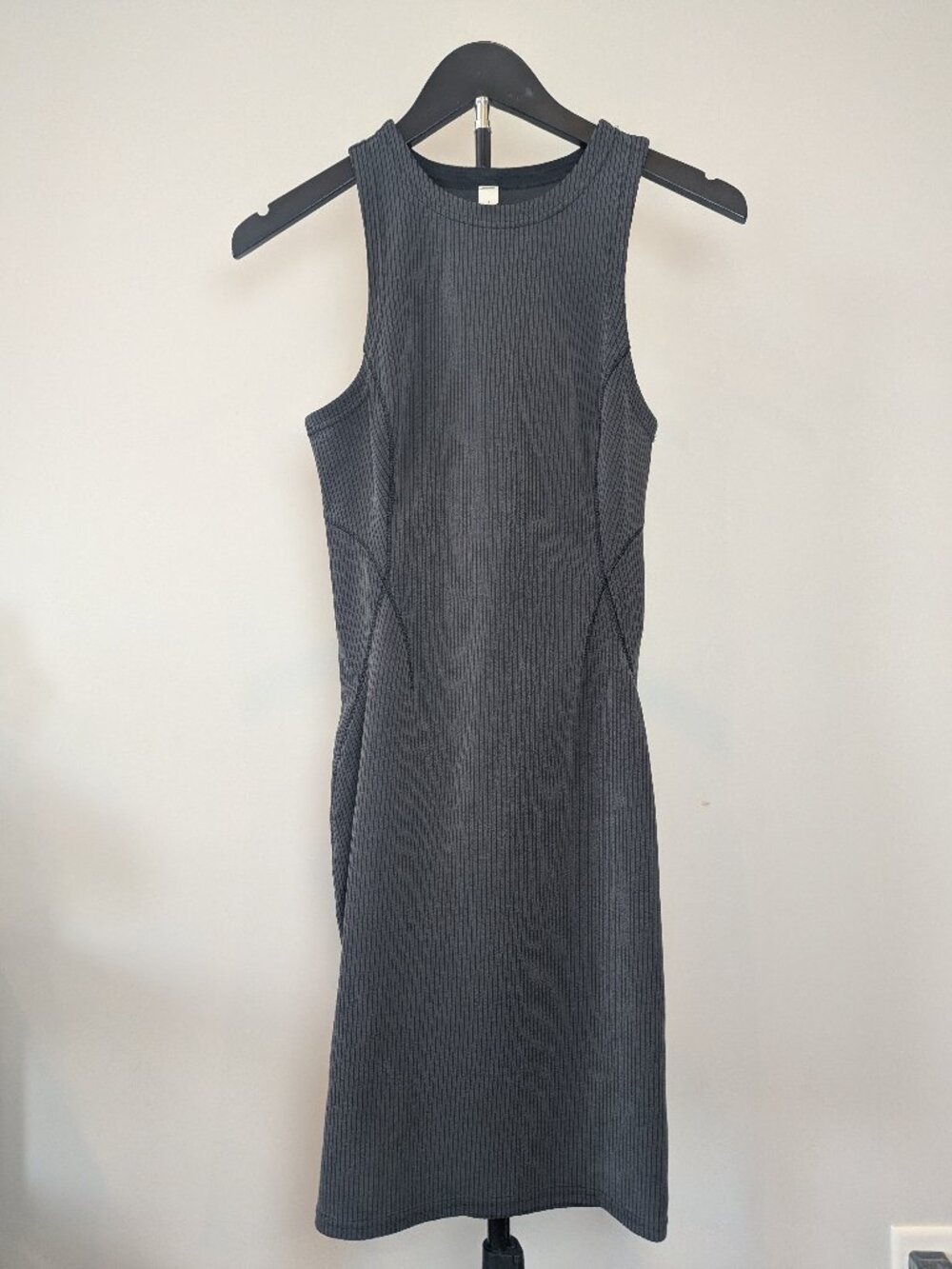 LULULEMON Women's Size 4 Black Ribbed Softstreme Slim-Fit Tank Dress